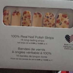 - Floral Cream Design